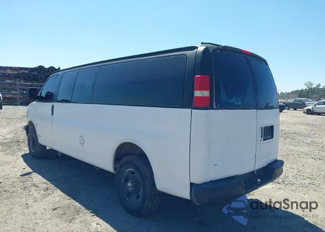 2005 Chevrolet Express z USA, uszkodzony, nr VIN 1GAHG39U551180494